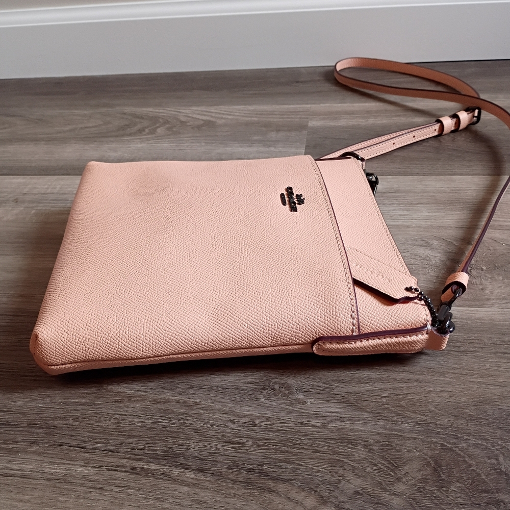 Coach Women's Classic Pale Pink Peach Leather Kitt Messenger Crossbody Handbag - Picture 4 of 8